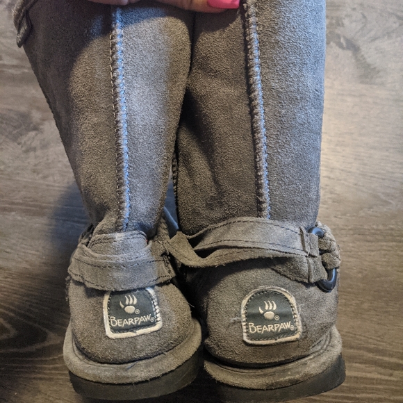 Bearpaw boots - Picture 2 of 8
